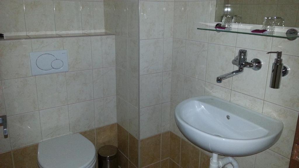 Hotel Preveza Spišská Nová Ves Стая снимка