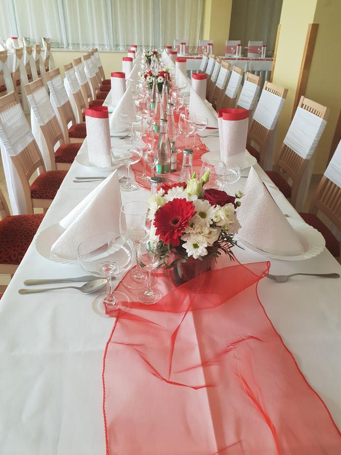 Hotel Preveza Spišská Nová Ves Екстериор снимка
