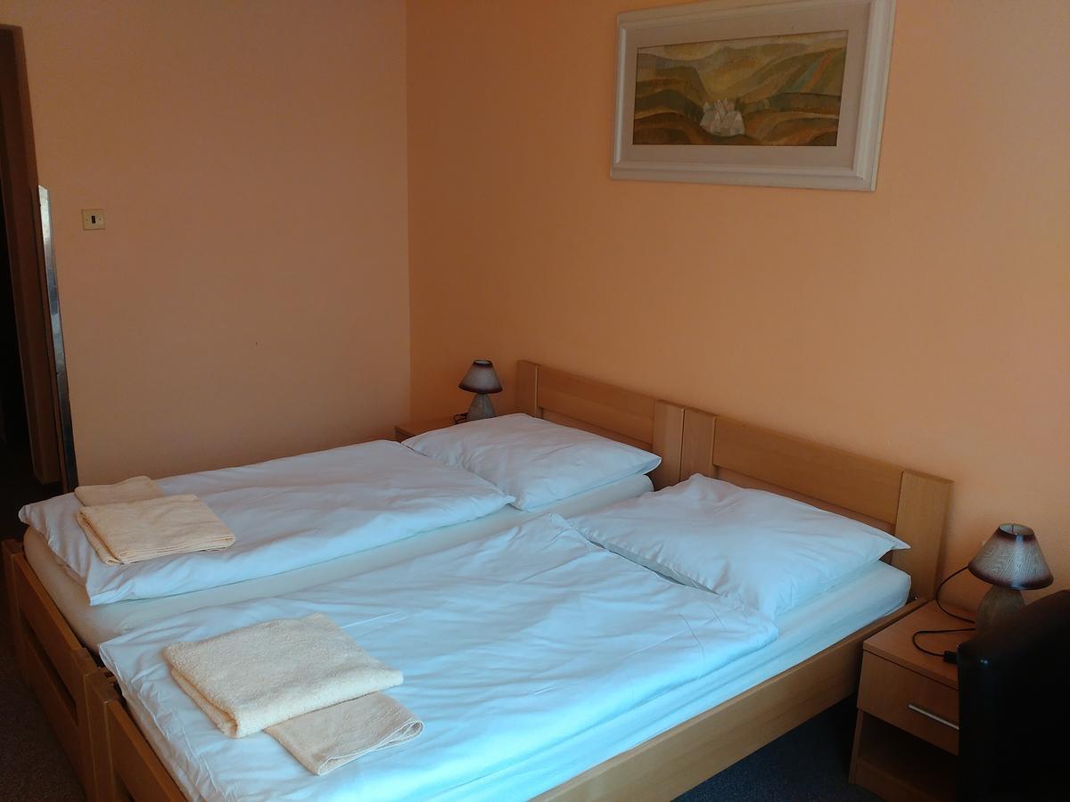 Hotel Preveza Spišská Nová Ves Екстериор снимка